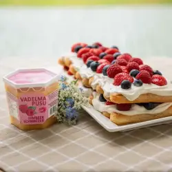 This raspberry flavored honey delicacy is like a warm kiss on cold autumn nights.